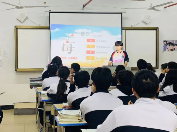 岳陽市江南通信職業(yè)技術(shù)學校,岳陽江南學校,岳陽江南通信學校,岳陽職業(yè)學校